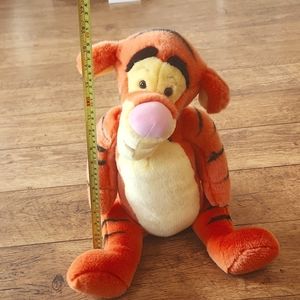 Jumbo Tigger Winnie the Pooh Disney Store Plush Stuffed Animal Tiger Pal Kawaii
